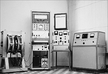 Very first 40 MHz CW NMR spectrometer in Brno (1963)